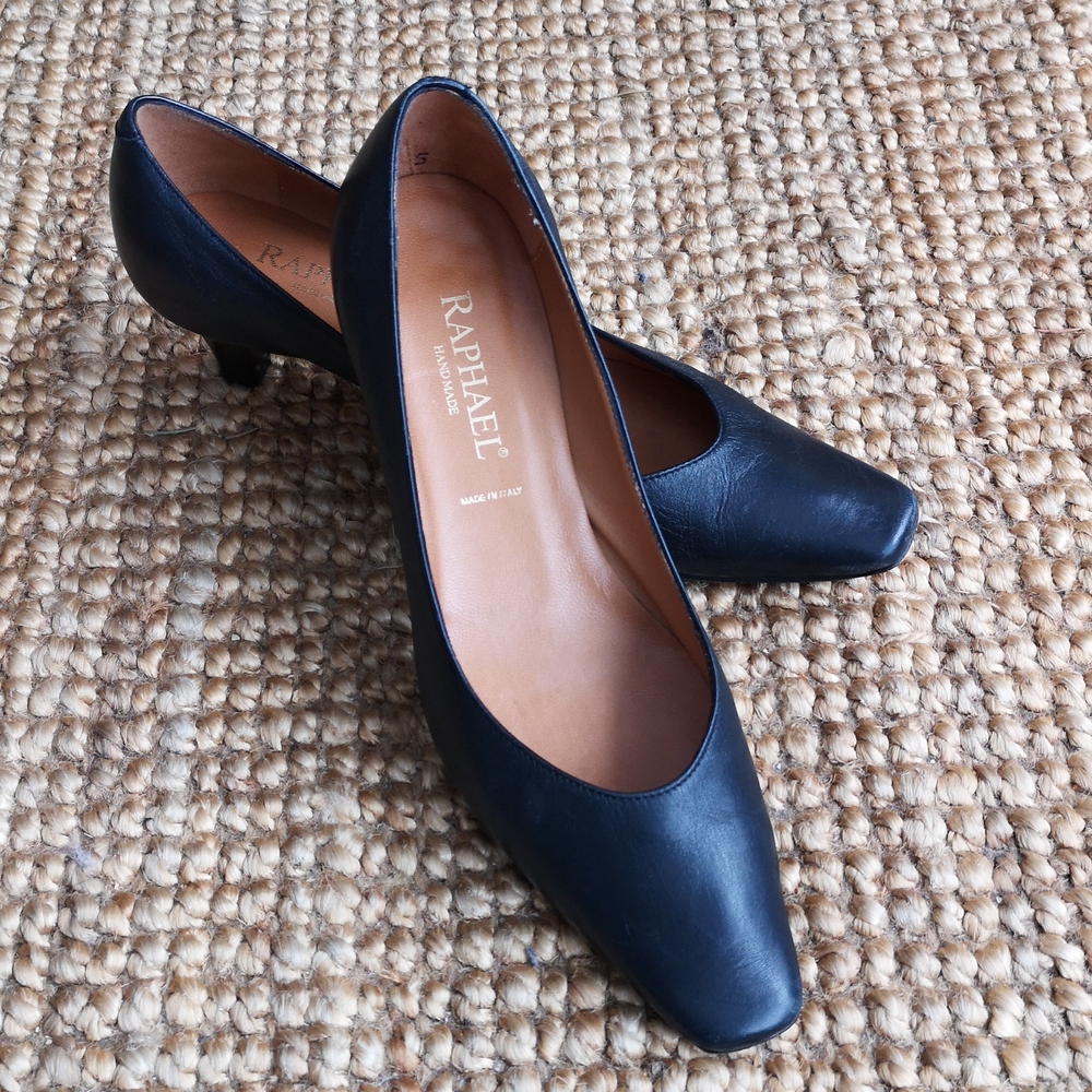 Raphael Italian leather pumps